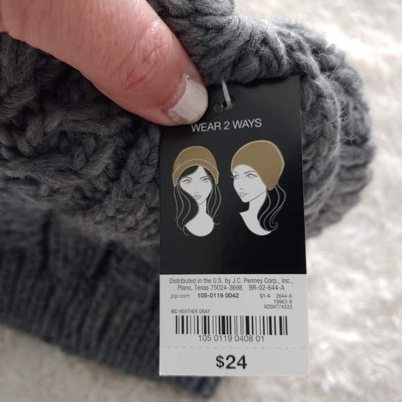 💜3/$18 NWT MIXIT gray cable knit skull cap - Picture 4 of 4